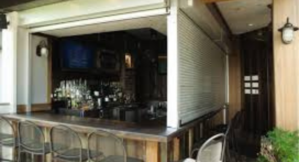 Pictures of a 652 Series Counter Door with Fascia